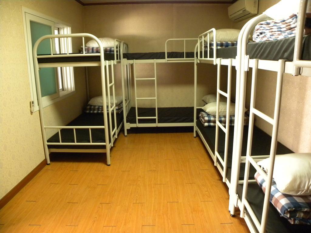 Guest house Kame House *